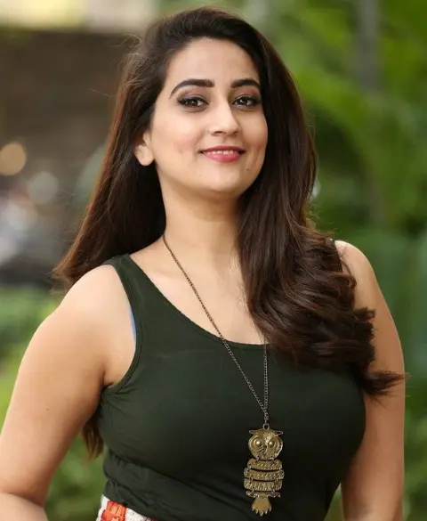 Kavya — Spa Therapist Mahim, Thai Body Massage